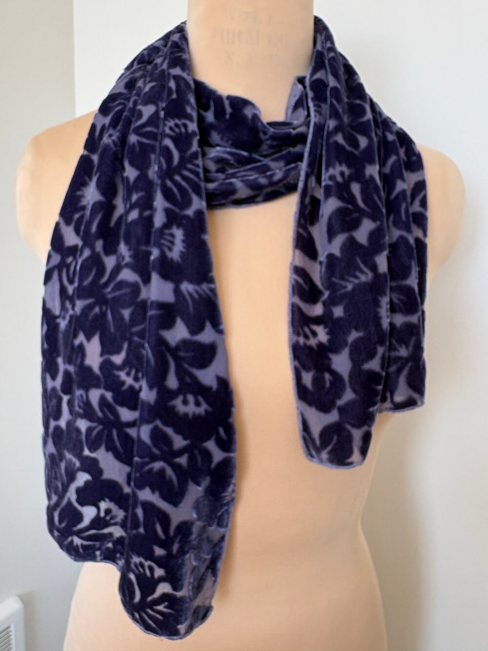 VTG Y2K Purple Floral Velvet Burnout Neck Scarf Whimsigoth Boho Retro FLAW